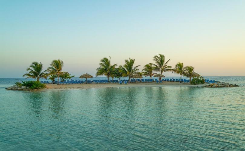 Major Travel Plc Holiday Inn Resort Montego Bay Jamaica - 
